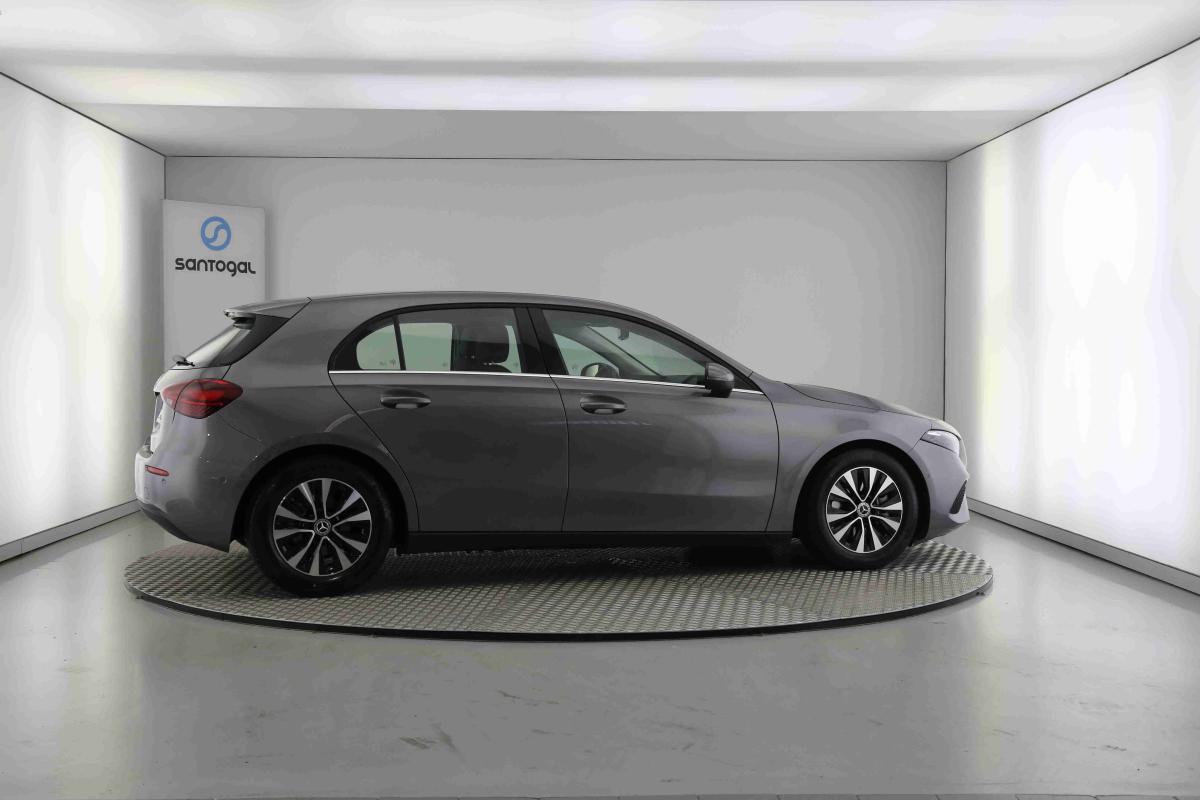 mercedes-benz-200-2025-gasolina-1332cc