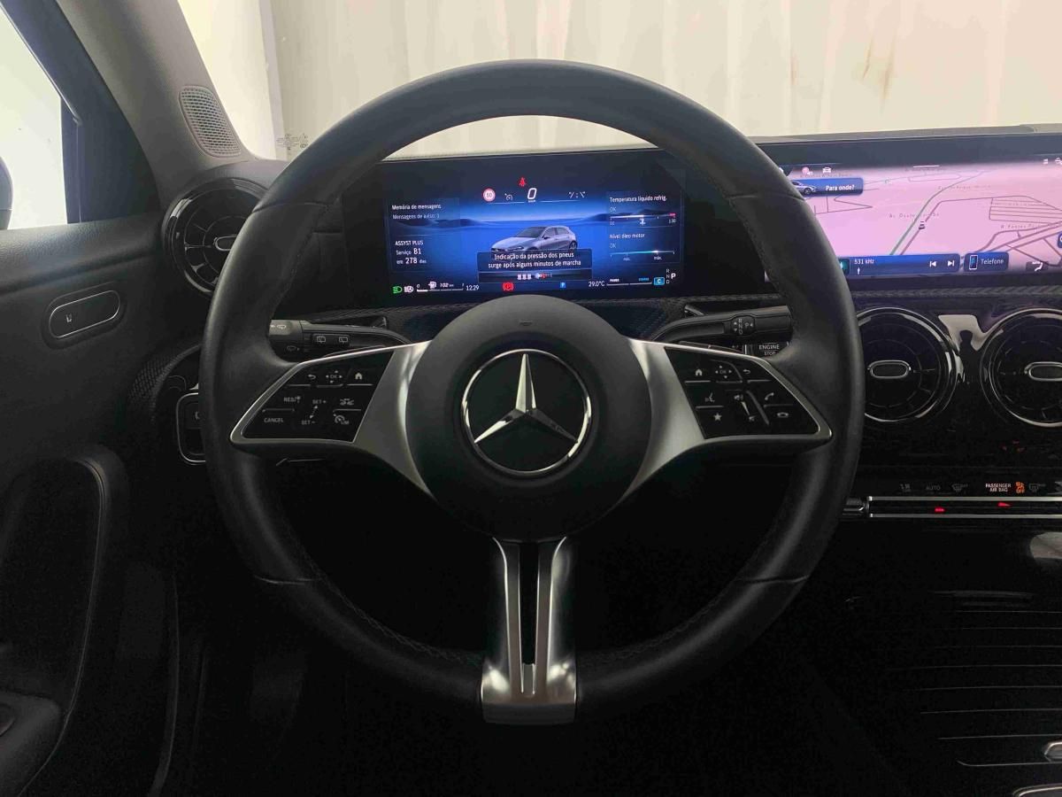 mercedes-benz-200-2025-gasolina-1332cc