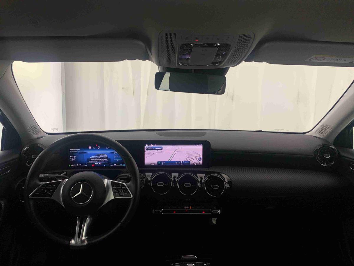 mercedes-benz-200-2025-gasolina-1332cc