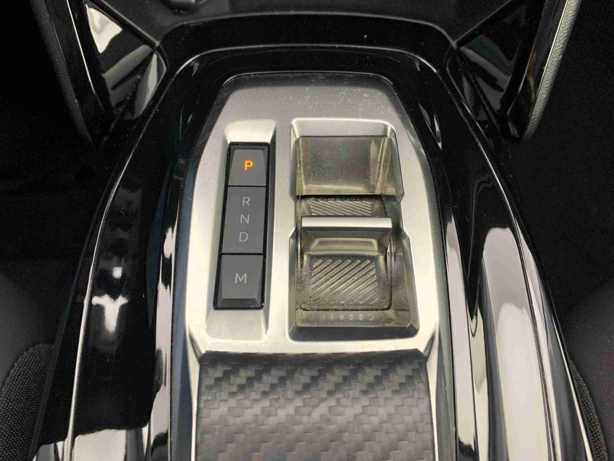 peugeot-208-2025-gasolina-1199cc