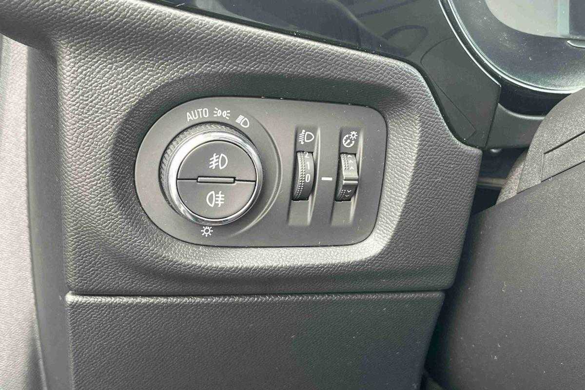opel-corsa-2023-gasolina-1199cc