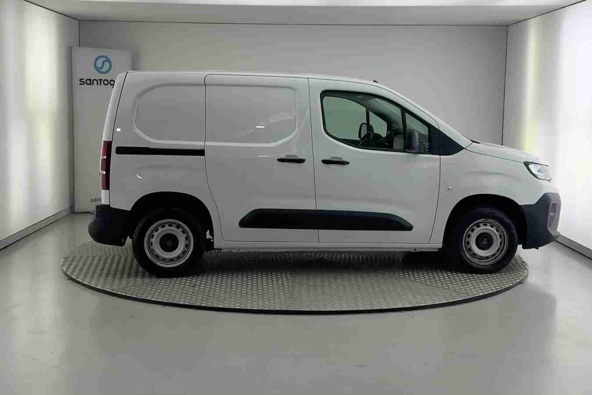 peugeot-partner-2024-diesel-1499cc