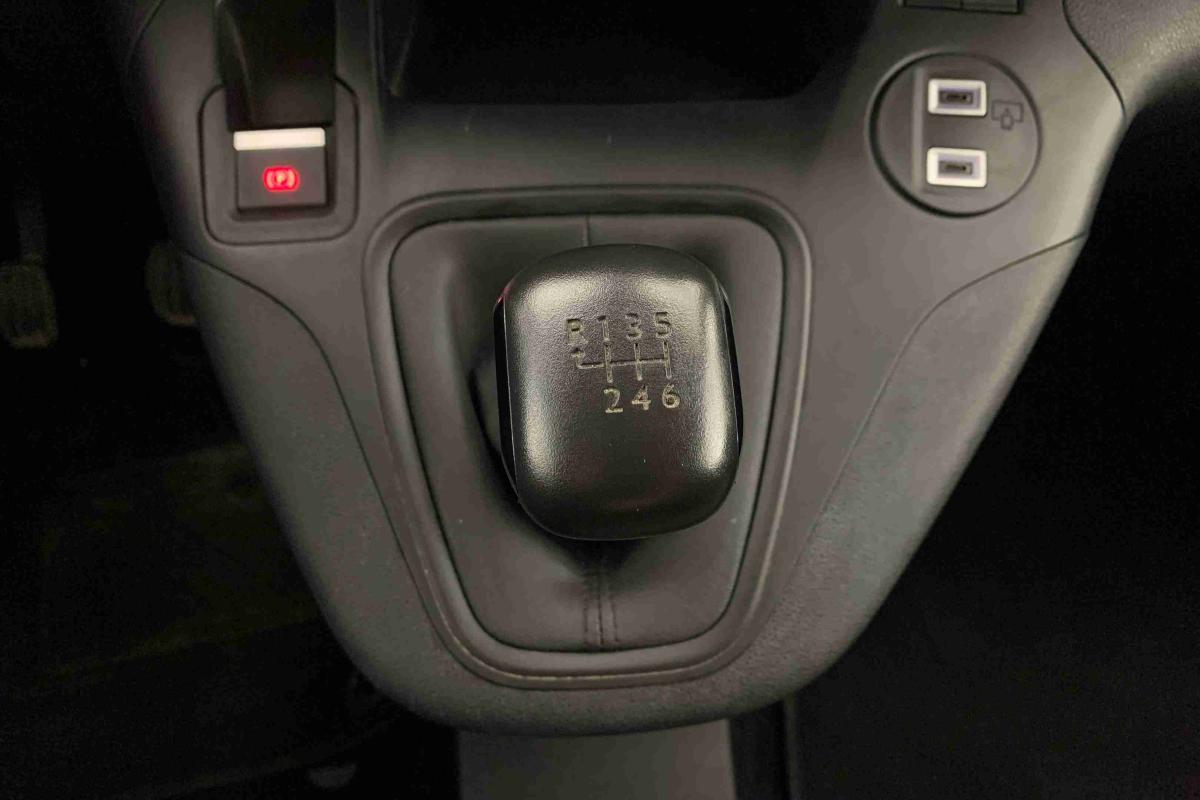 peugeot-partner-2024-diesel-1499cc