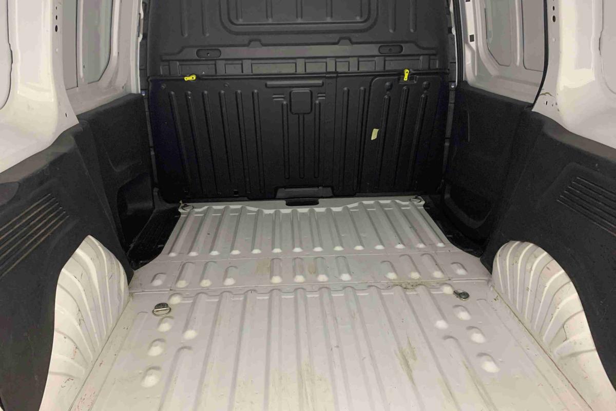 peugeot-partner-2024-diesel-1499cc