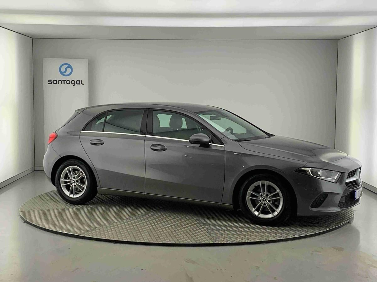 mercedes-benz-180-2019-diesel-1461cc