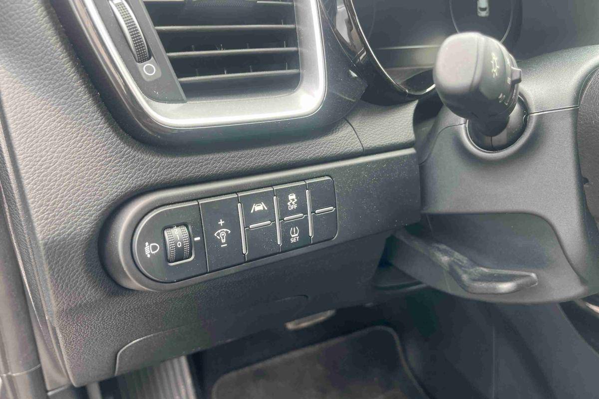 kia-xceed-2025-gasolina-1482cc