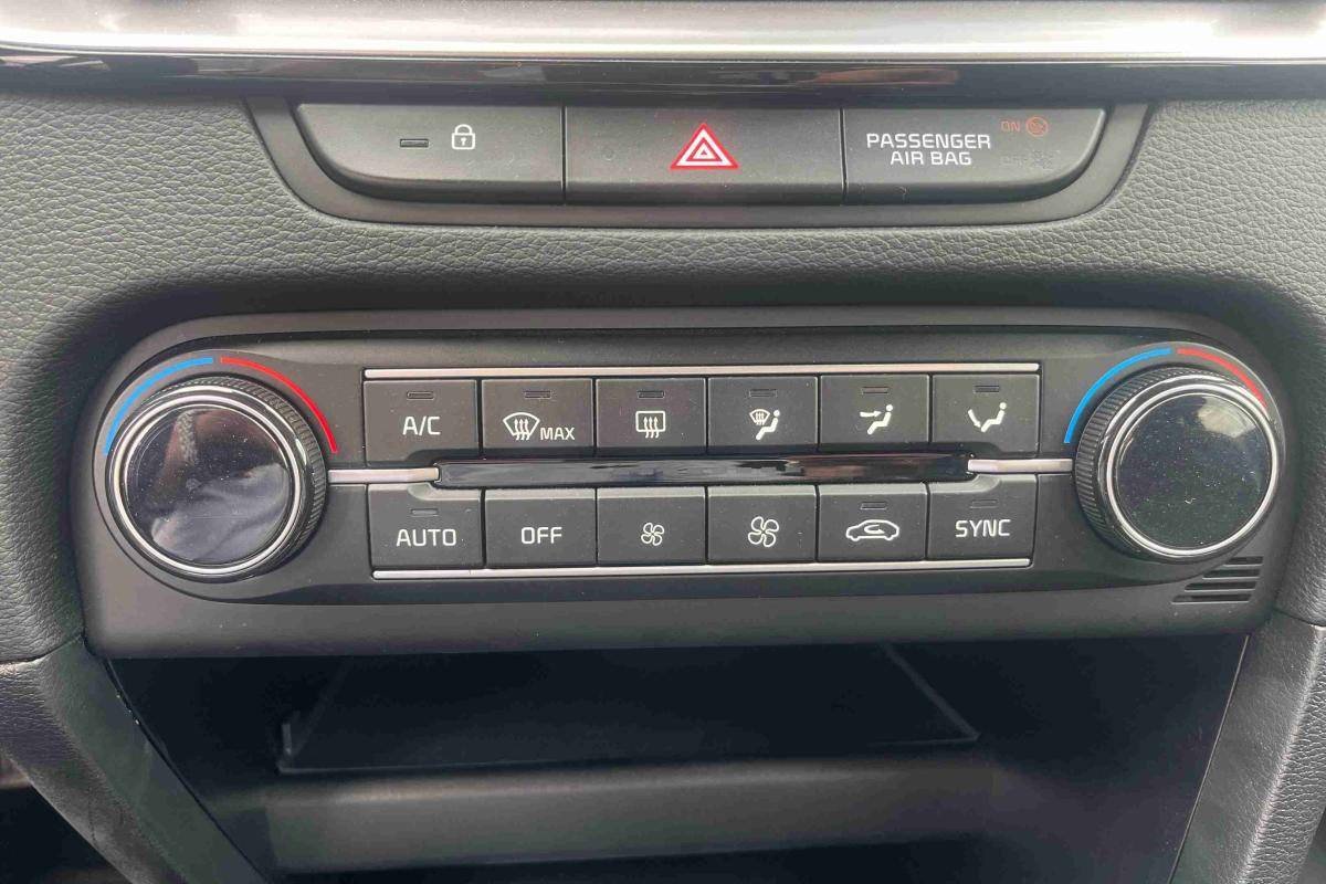 kia-xceed-2025-gasolina-1482cc