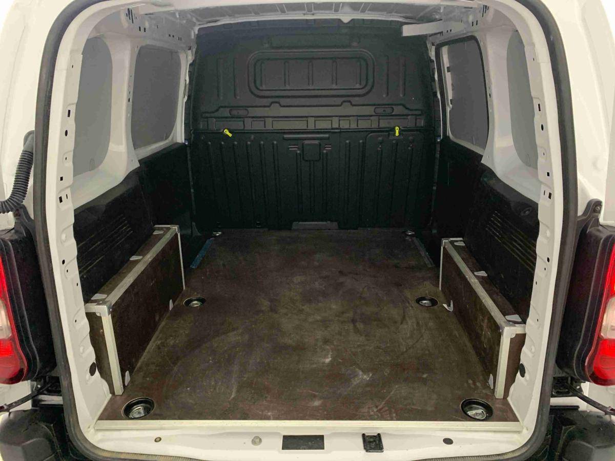 opel-combo-2025-diesel-1499cc