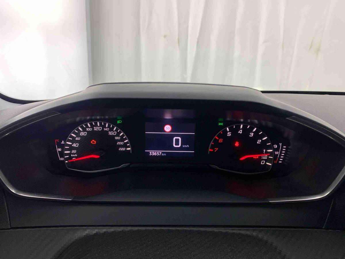 peugeot-208-2025-gasolina-1199cc