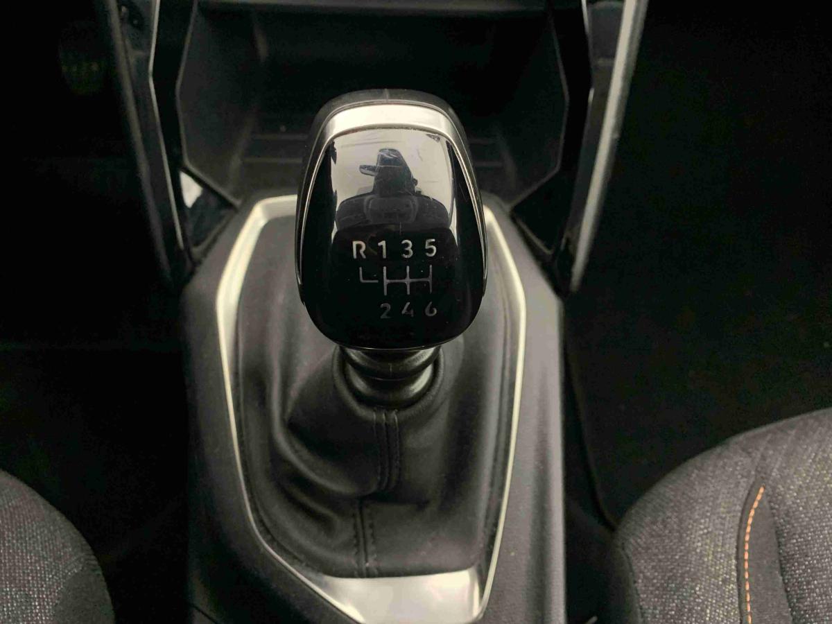 peugeot-208-2025-gasolina-1199cc