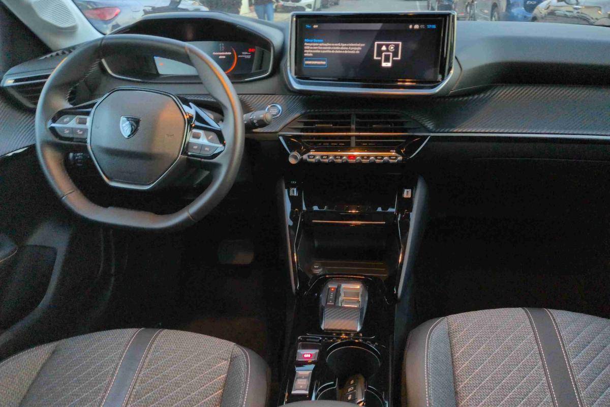 peugeot-e-208-2025-eletrico-0cc