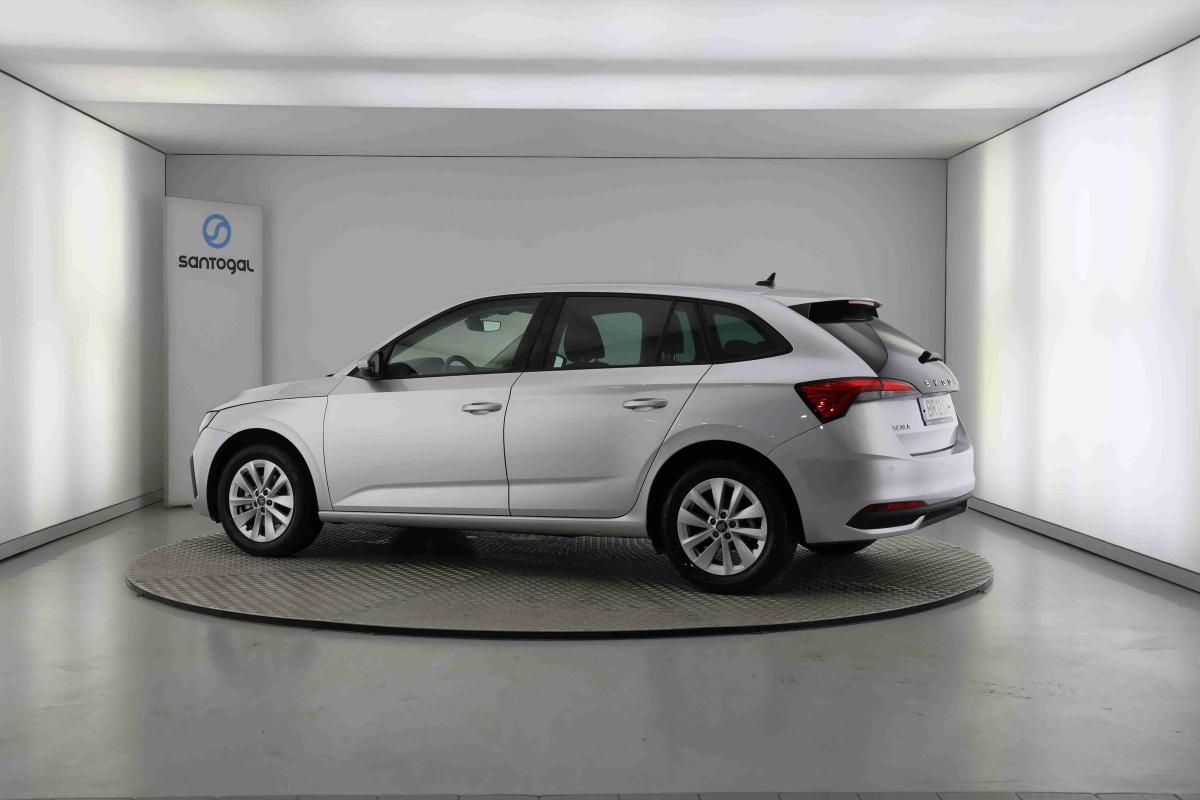 skoda-scala-2025-gasolina-999cc