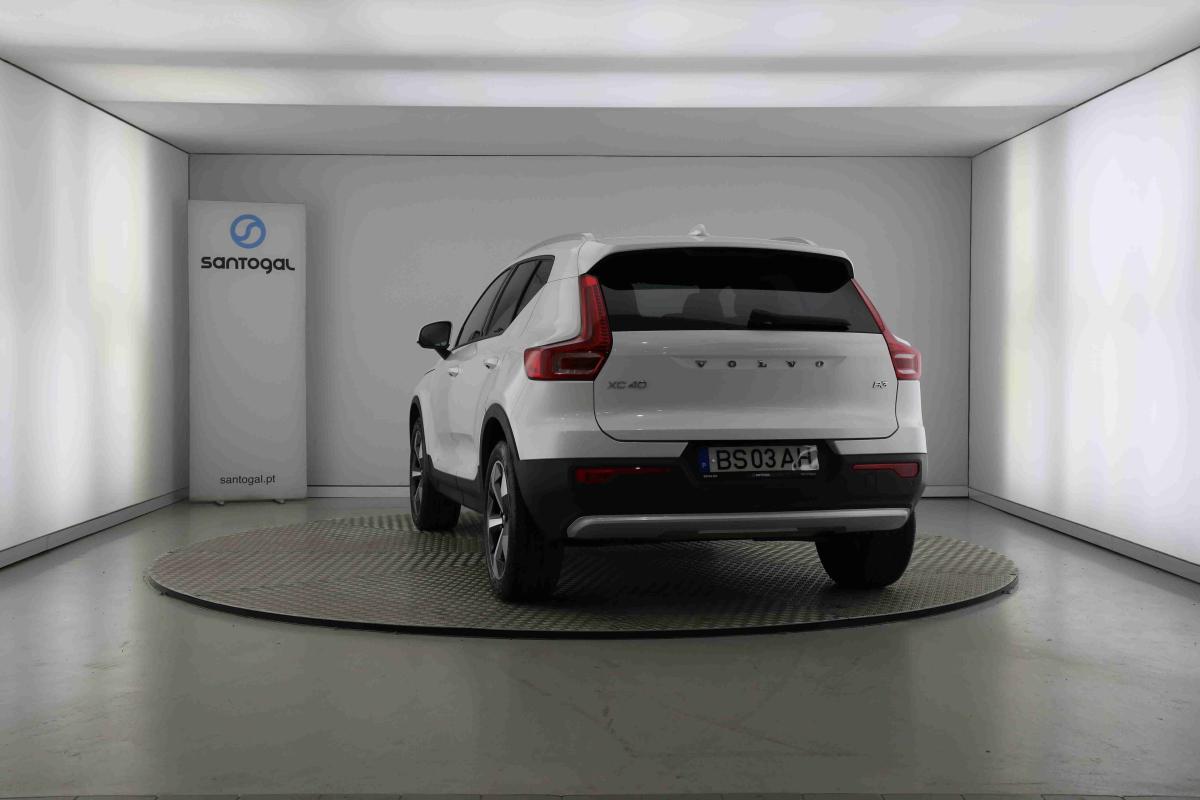 volvo-xc40-2025-gasolina-1969cc