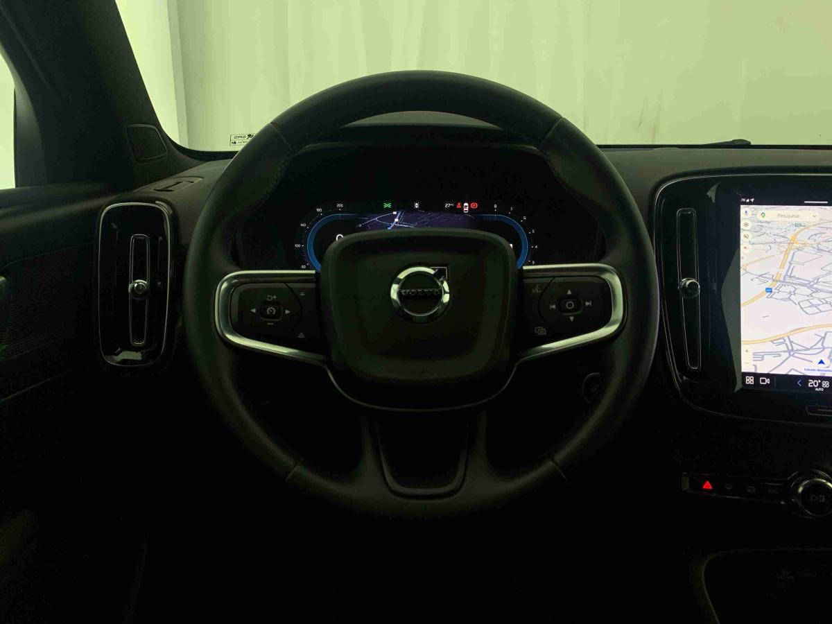 volvo-xc40-2025-gasolina-1969cc