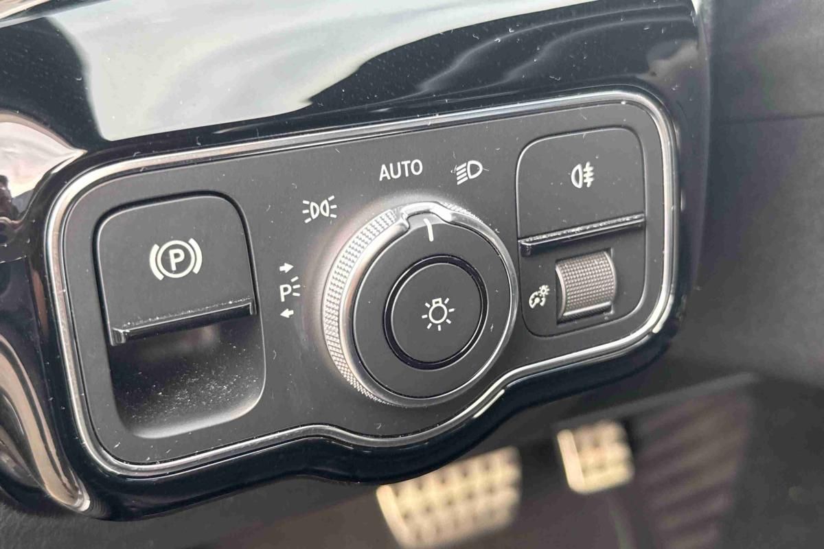 mercedes-benz-200-2020-gasolina-1332cc