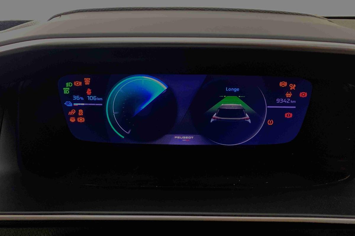 peugeot-e-2008-2025-eletrico-0cc