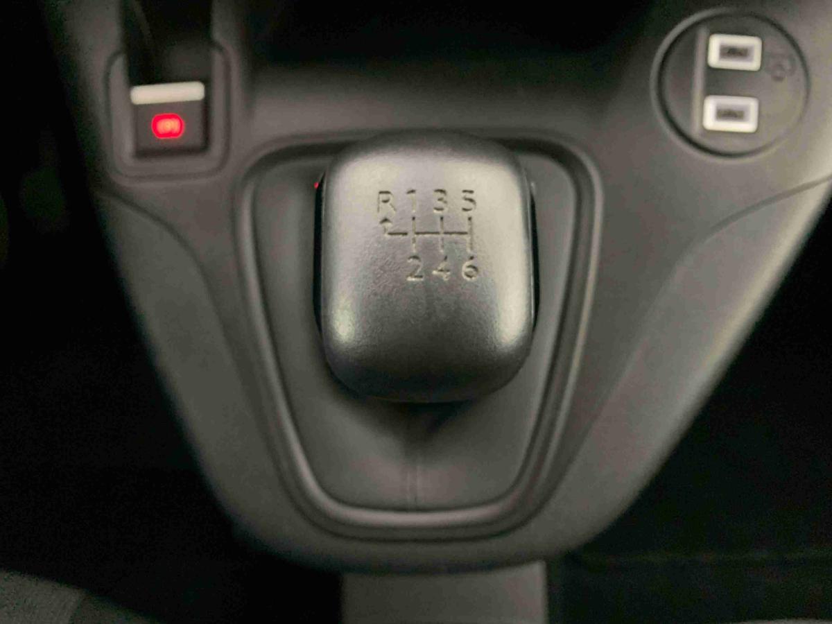 peugeot-partner-2025-diesel-1499cc