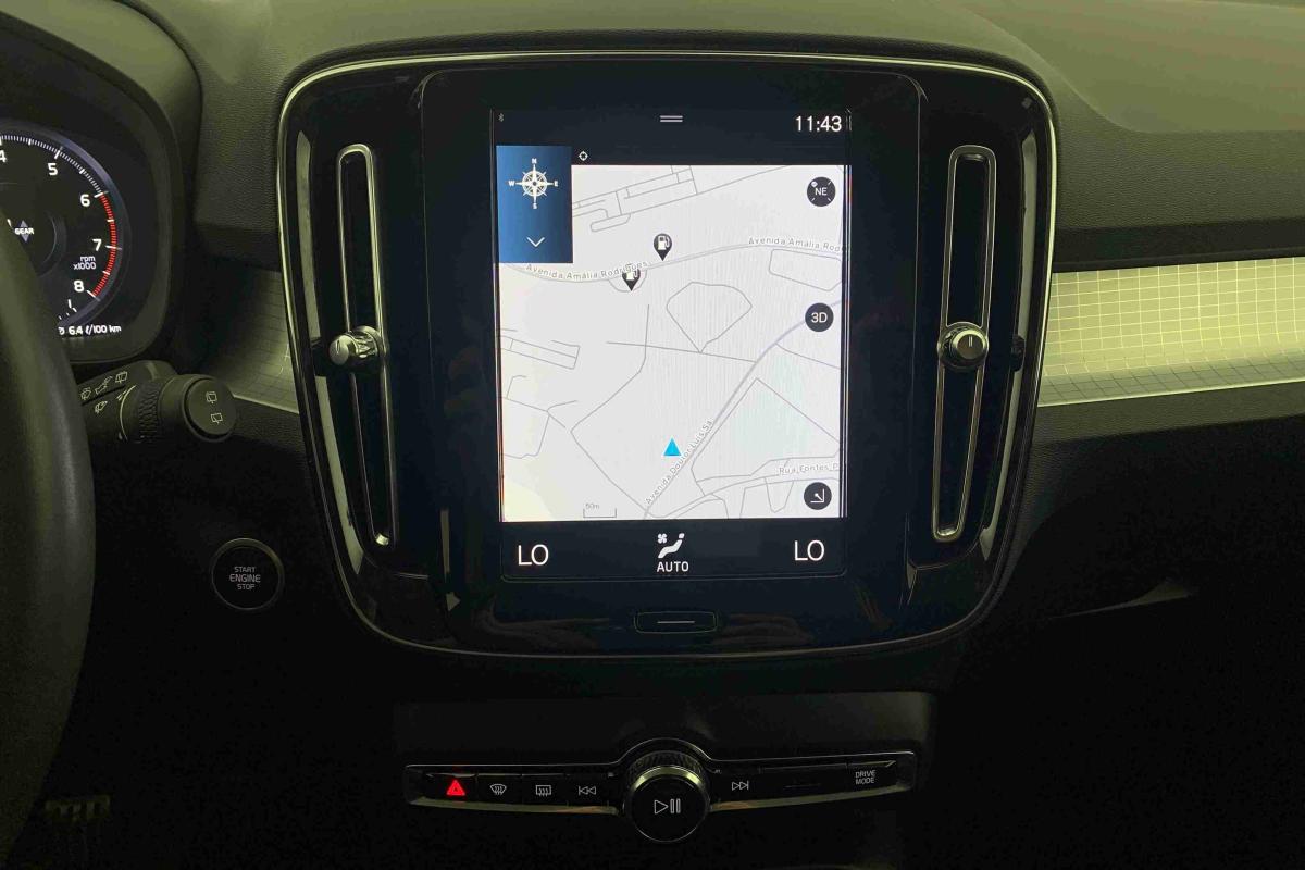 volvo-xc40-2021-gasolina-1477cc