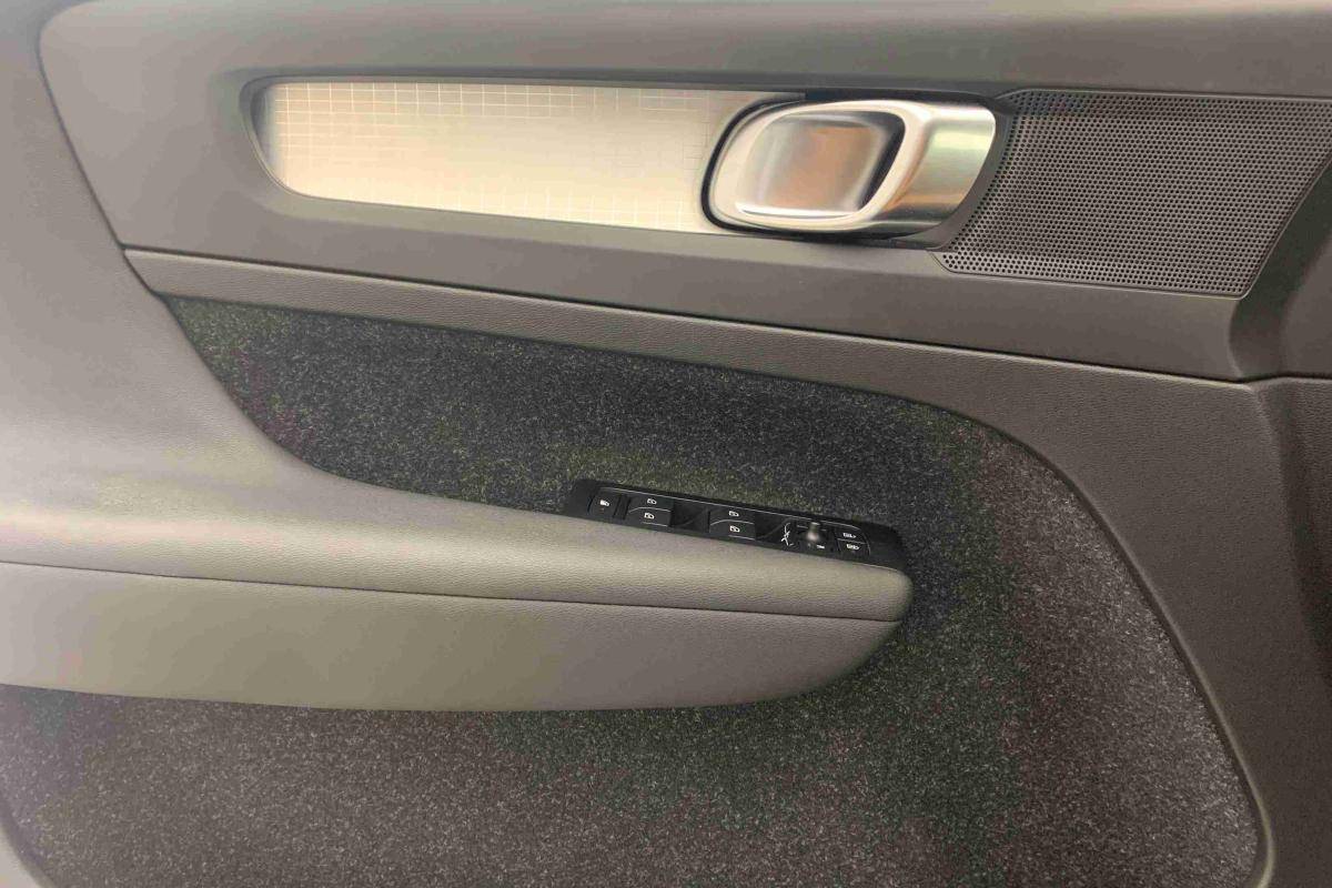 volvo-xc40-2021-gasolina-1477cc
