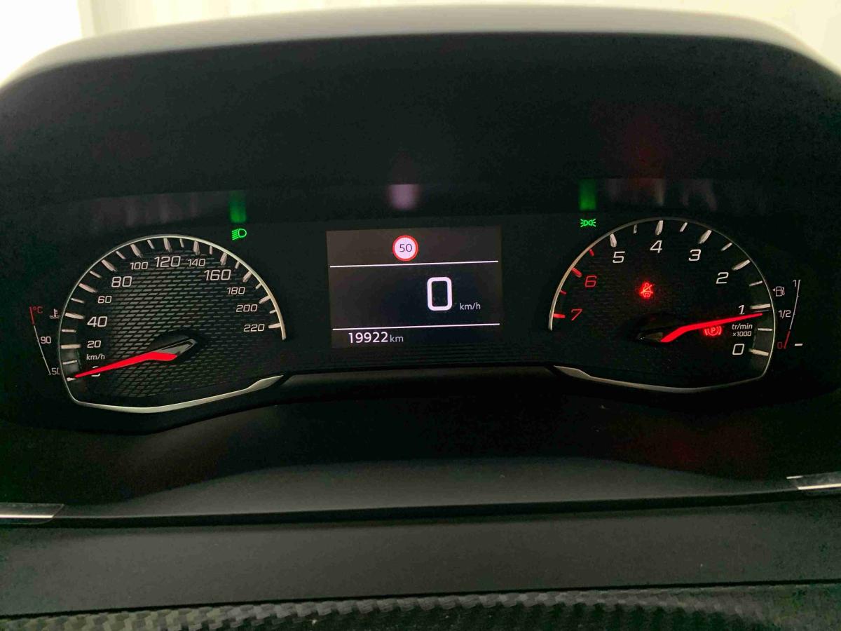 peugeot-2008-2025-gasolina-1199cc