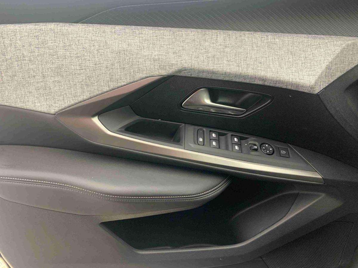 peugeot-3008-2025-gasolina-1199cc