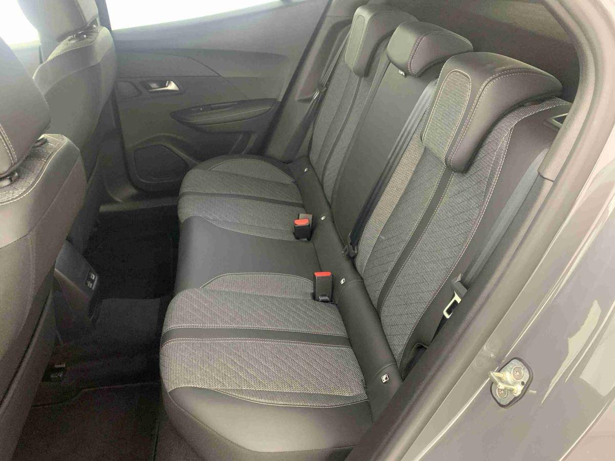 peugeot-2008-2025-gasolina-1199cc