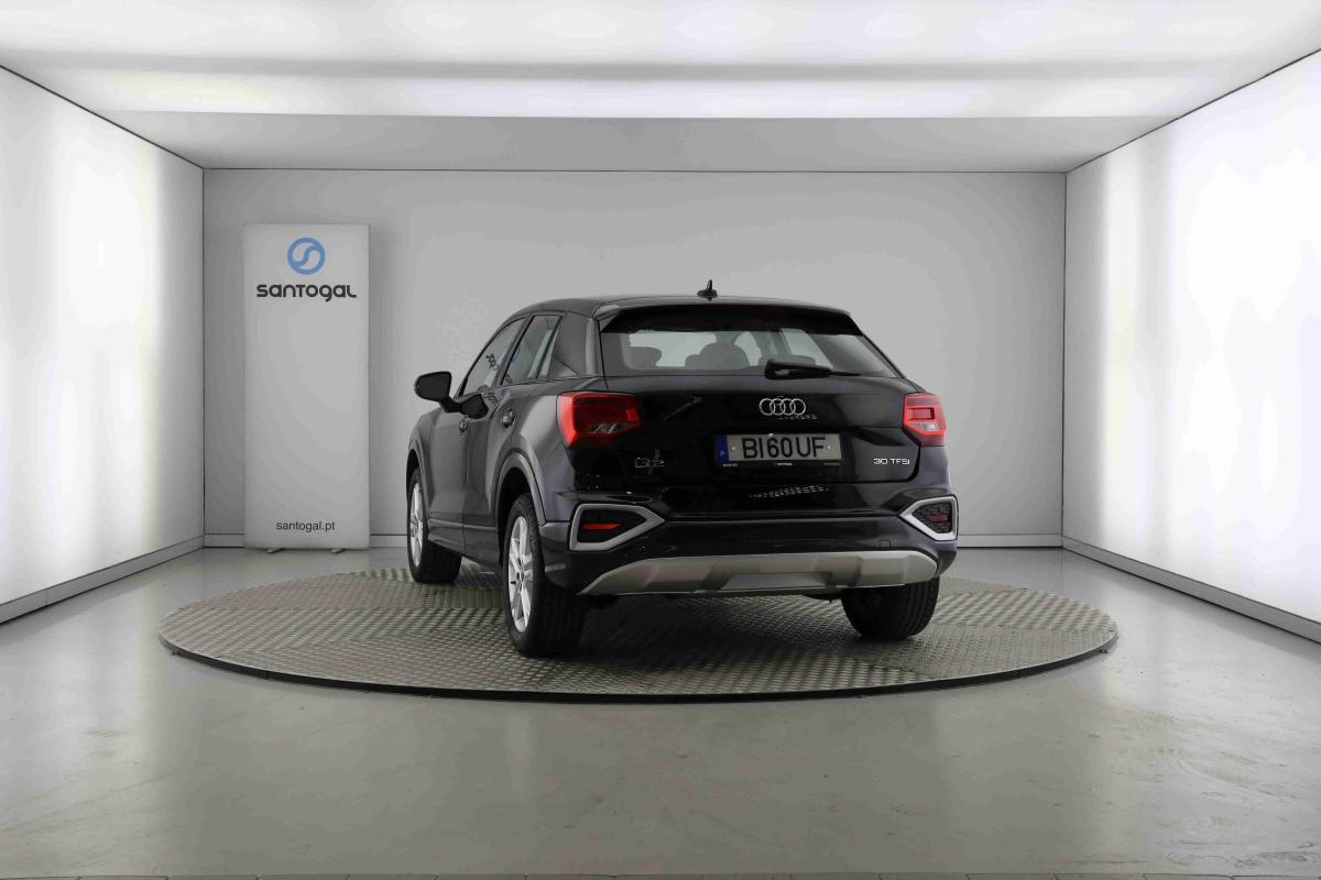 audi-q2-2024-gasolina-999cc