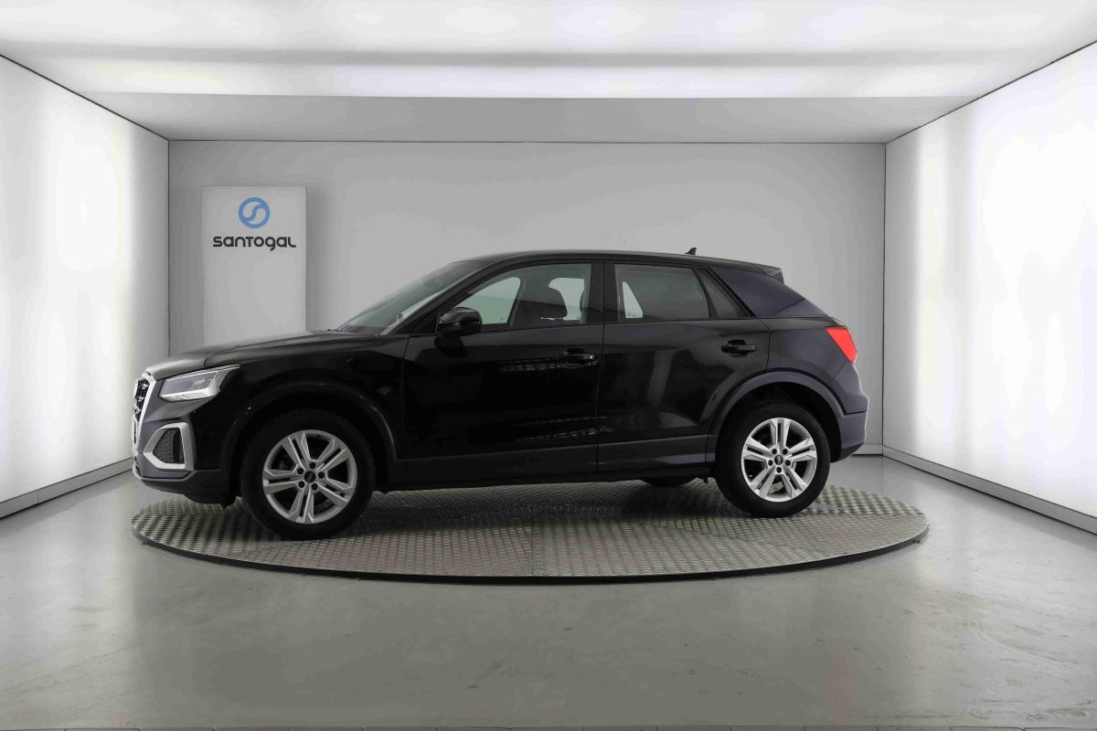 audi-q2-2024-gasolina-999cc