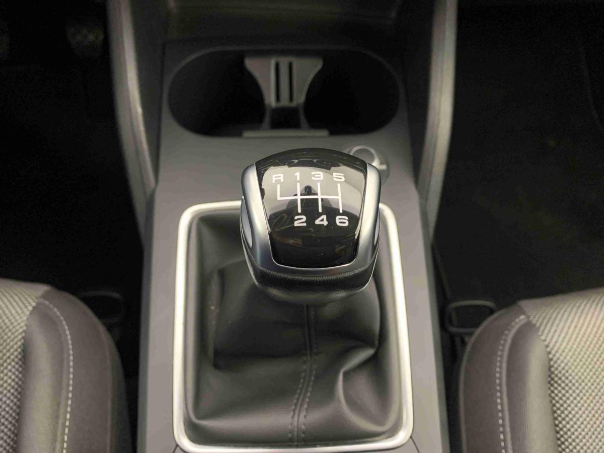audi-q2-2024-gasolina-999cc