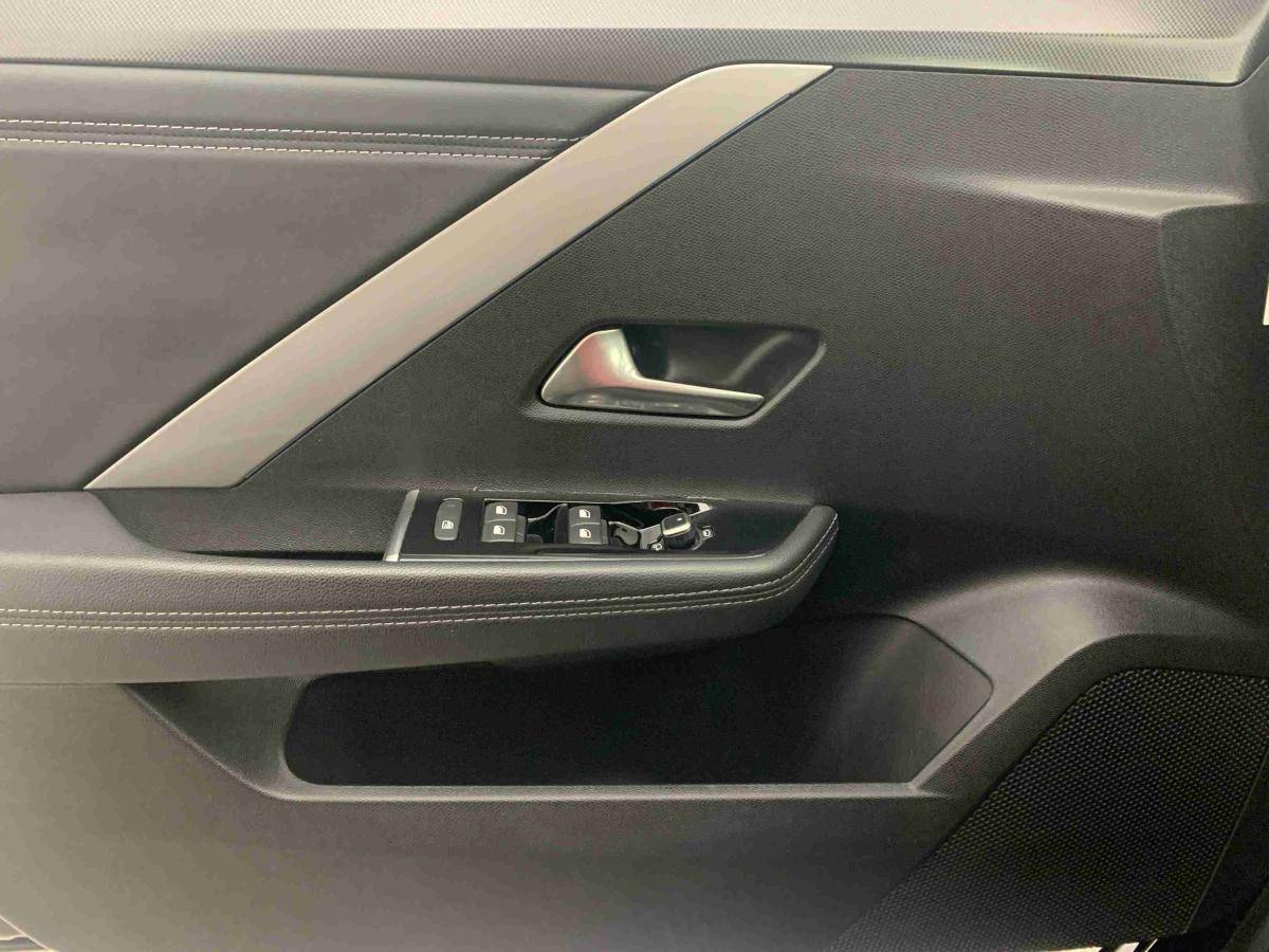 opel-astra-2025-gasolina-1199cc