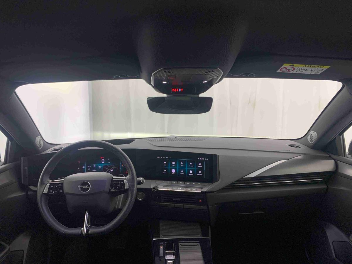 opel-astra-2025-gasolina-1199cc
