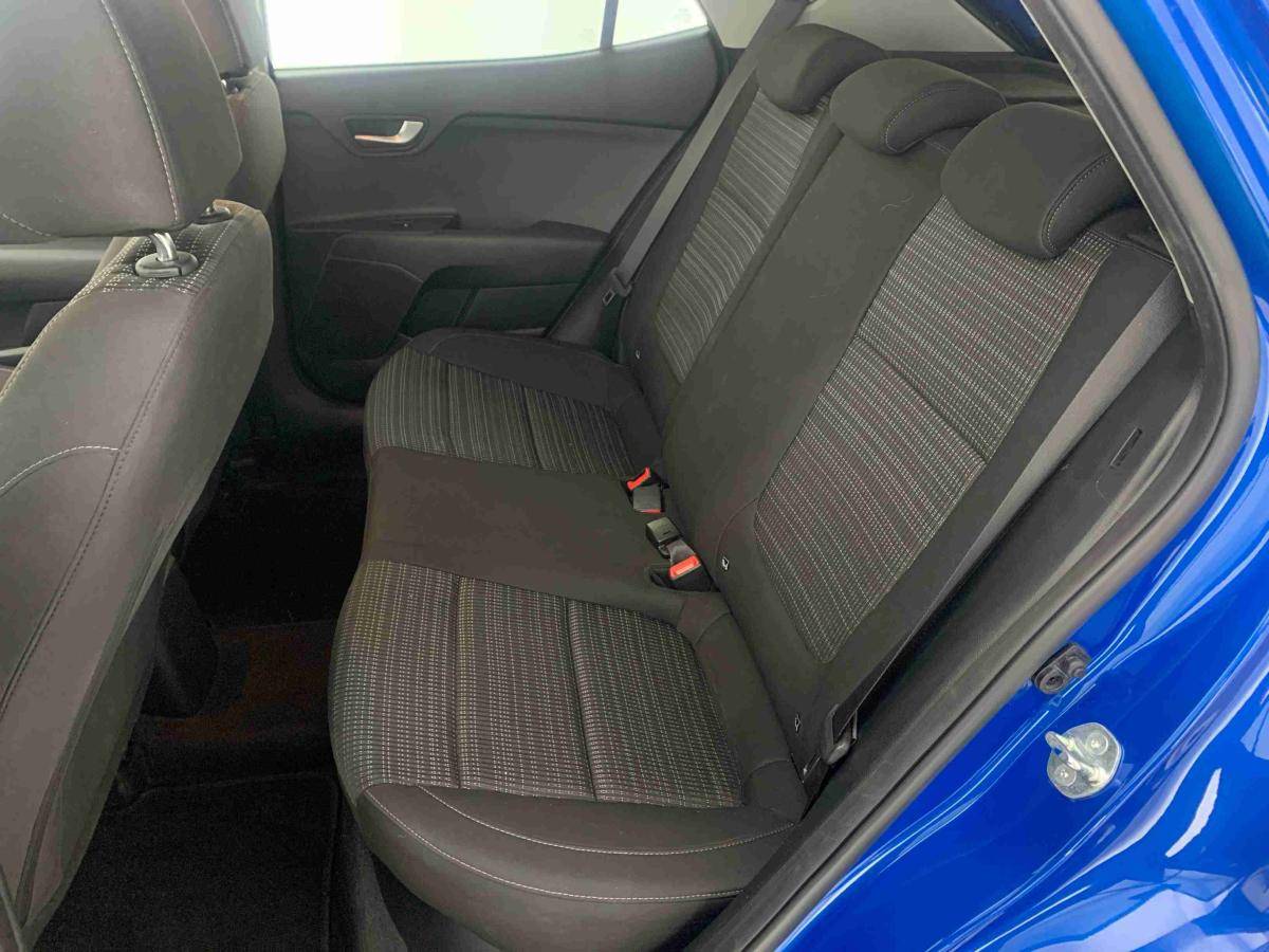 kia-stonic-2025-gasolina-998cc