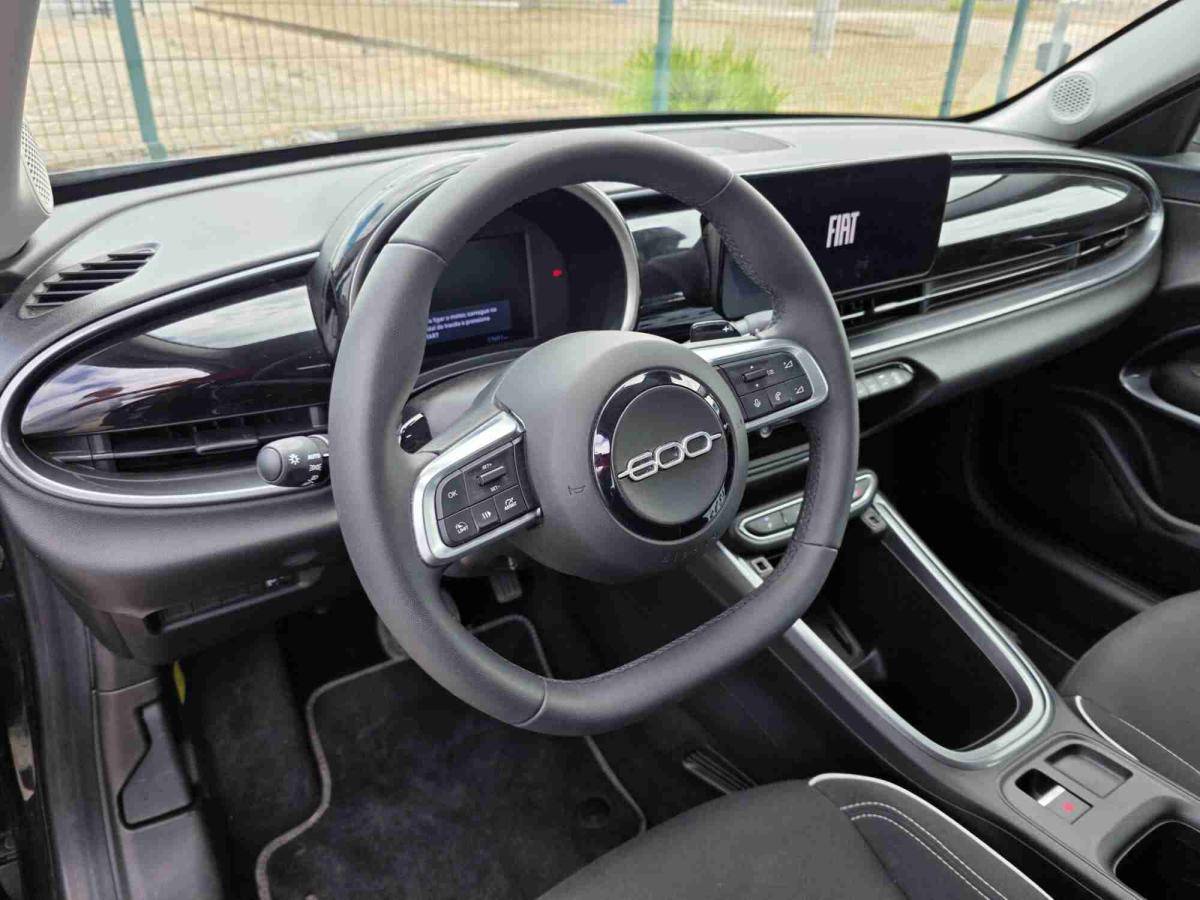 fiat-600-2025-gasolina-1199cc