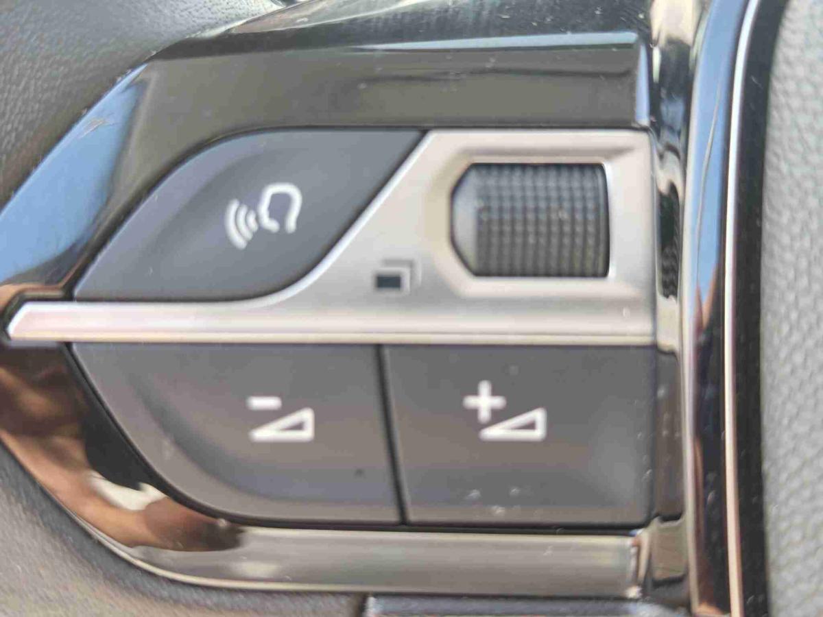 peugeot-208-2025-gasolina-1199cc