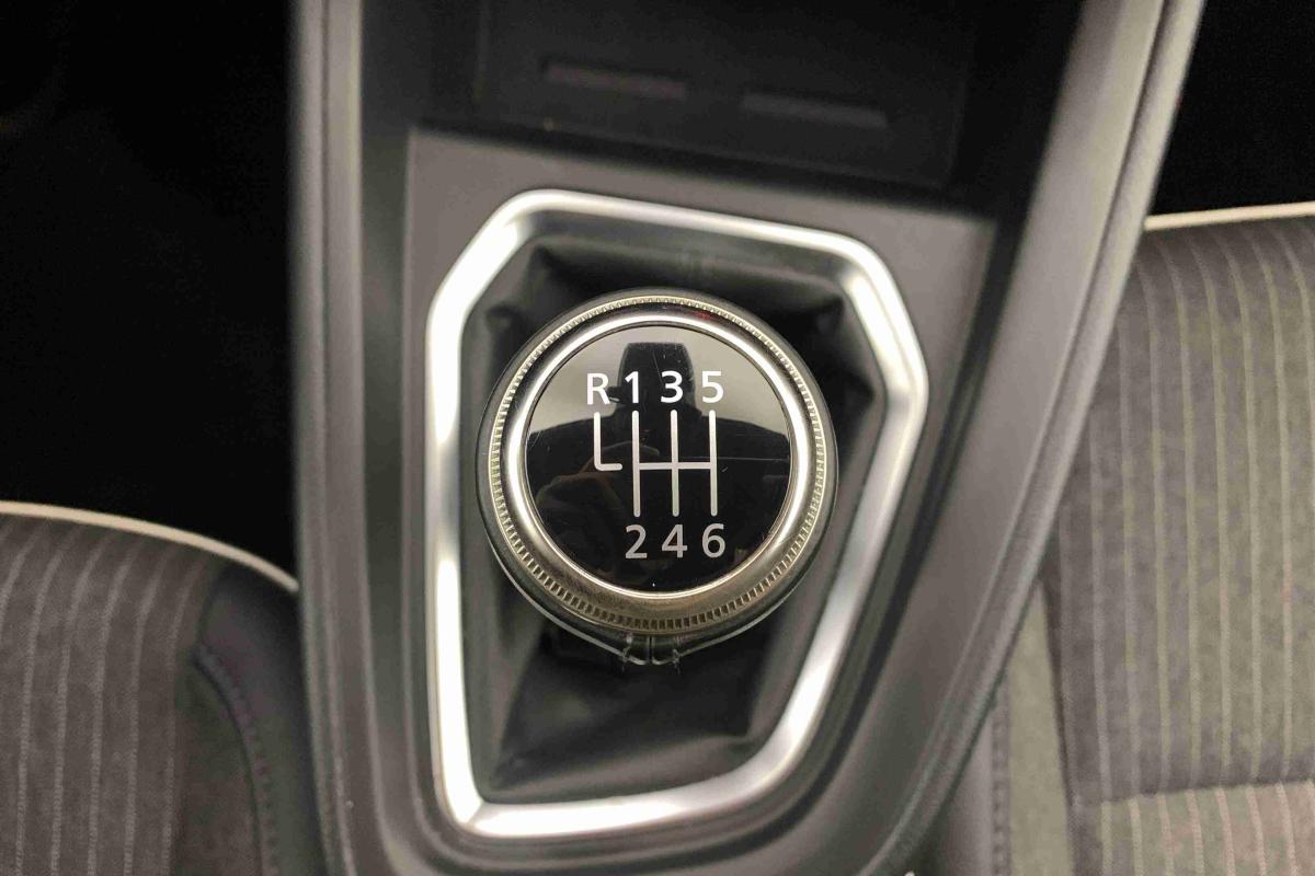 mitsubishi-colt-2025-gasolina-999cc
