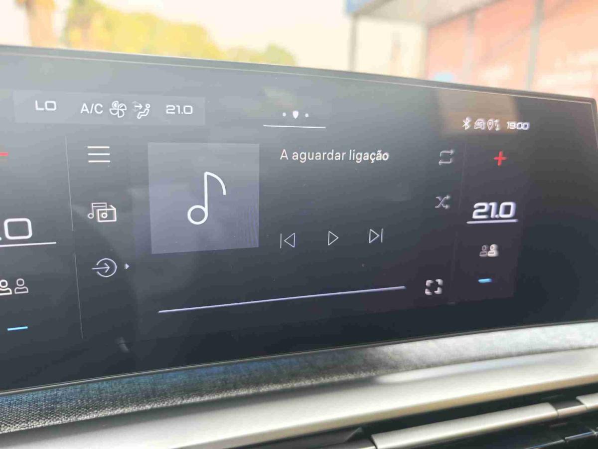 peugeot-5008-2025-eletrico-0cc