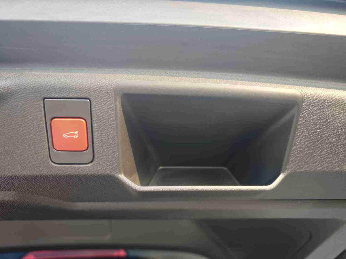 peugeot-5008-2025-eletrico-0cc