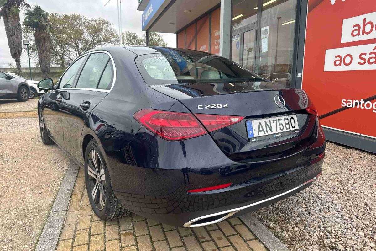 mercedes-benz-220-2021-diesel-1992cc
