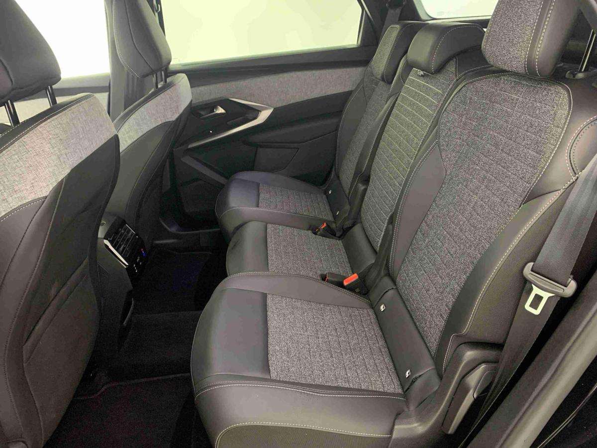 peugeot-5008-2025-gasolina-1199cc