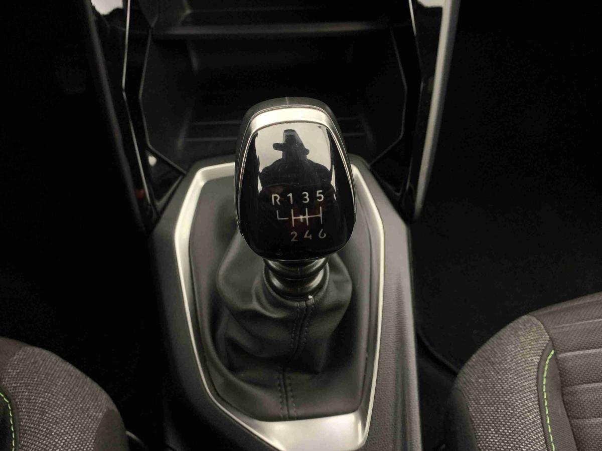 peugeot-2008-2024-gasolina-1199cc