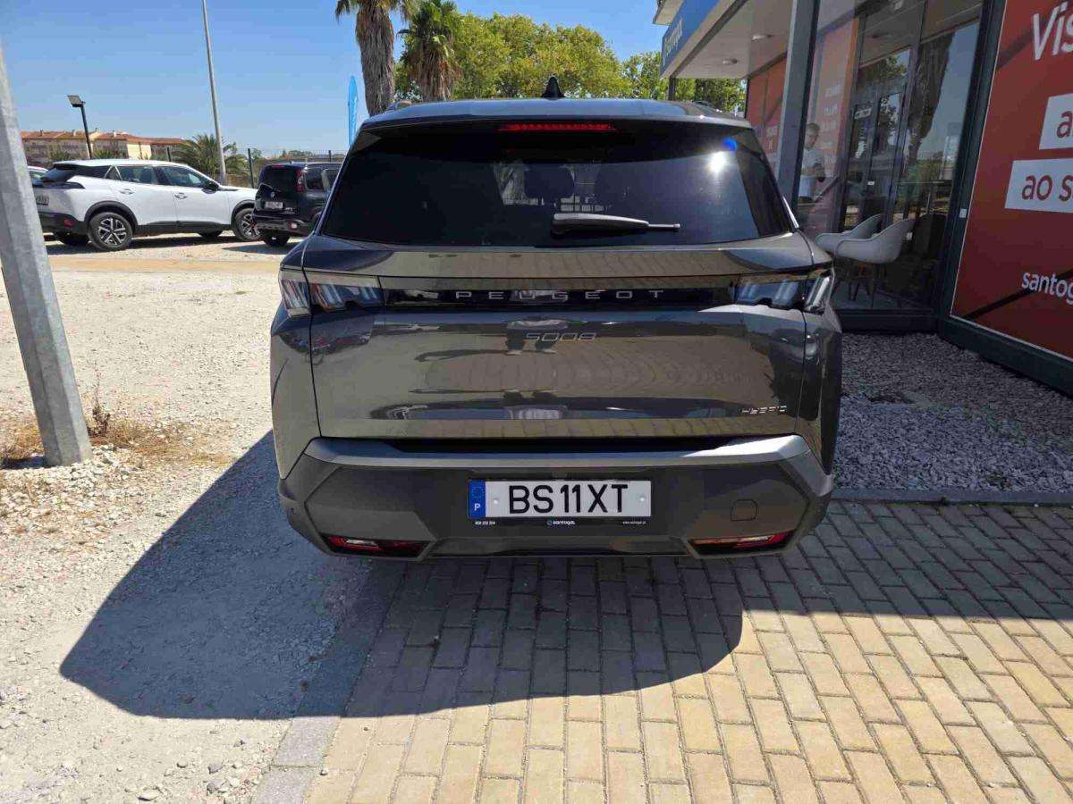 peugeot-5008-2025-gasolina-1199cc