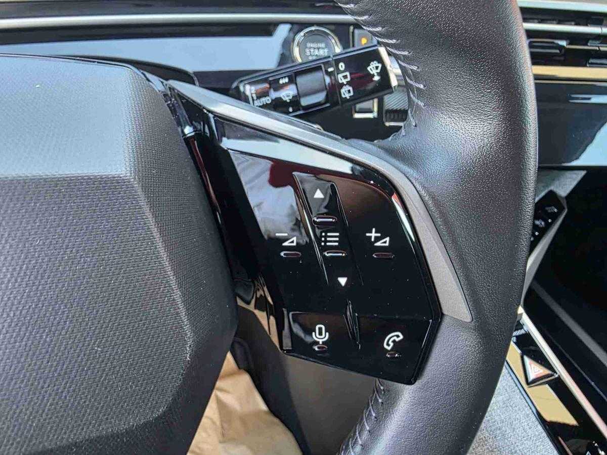 peugeot-5008-2025-gasolina-1199cc