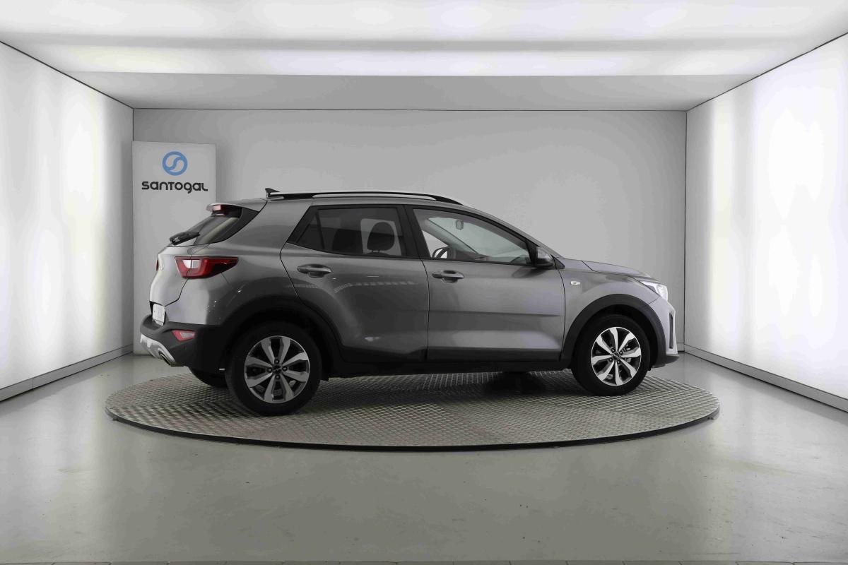 kia-stonic-2025-gasolina-1197cc