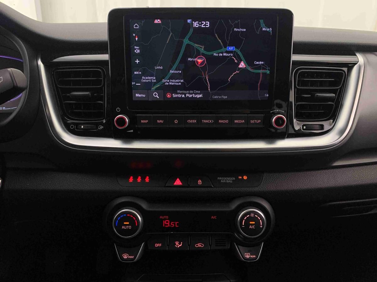 kia-stonic-2025-gasolina-1197cc