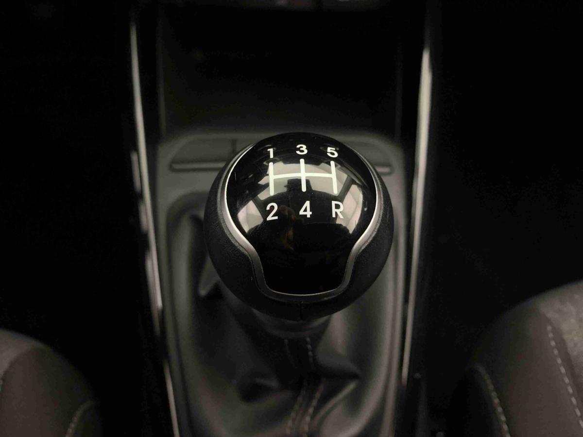 kia-stonic-2025-gasolina-1197cc