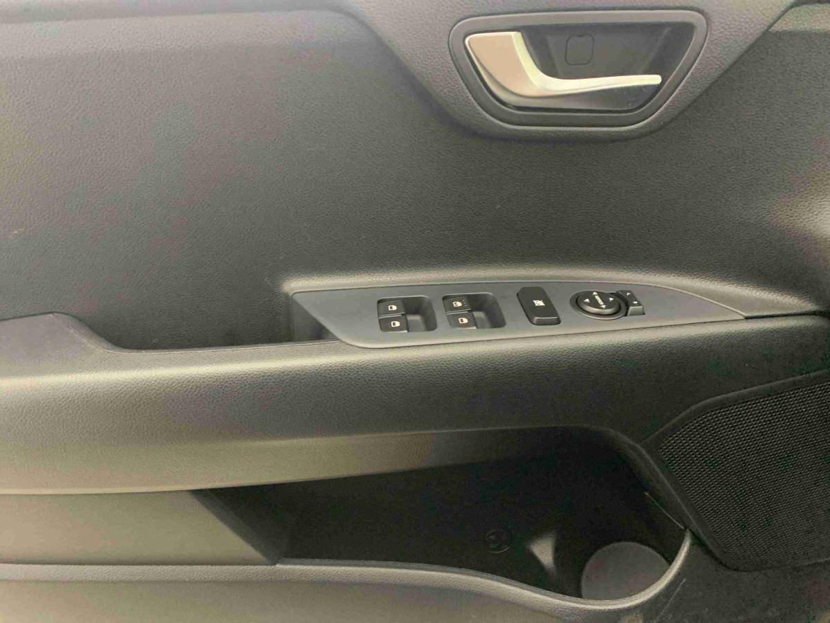 kia-stonic-2025-gasolina-1197cc