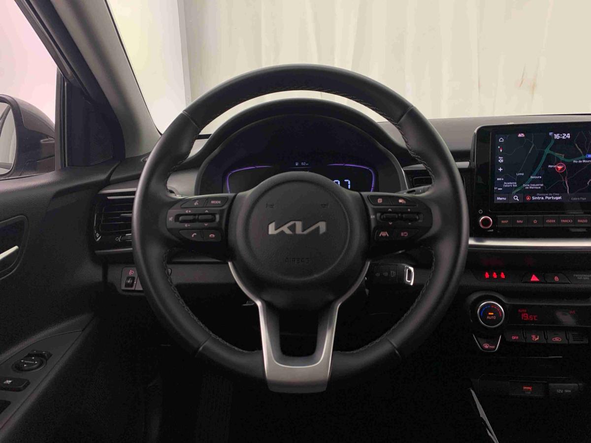 kia-stonic-2025-gasolina-1197cc