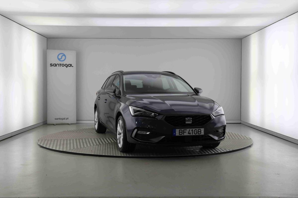 seat-leon-st-2023-hibrido-1395cc
