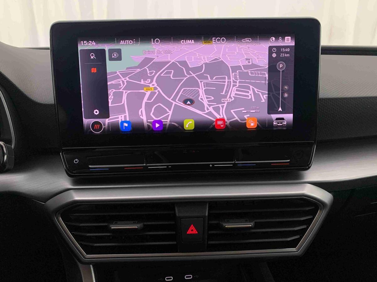 seat-leon-st-2023-hibrido-1395cc