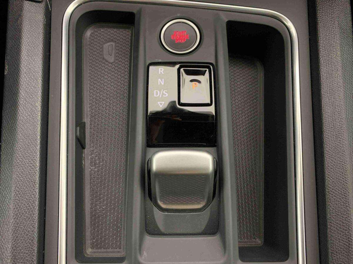 seat-leon-st-2023-hibrido-1395cc